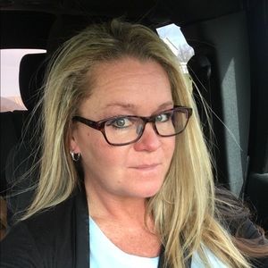 Meet your Posher, Jeni